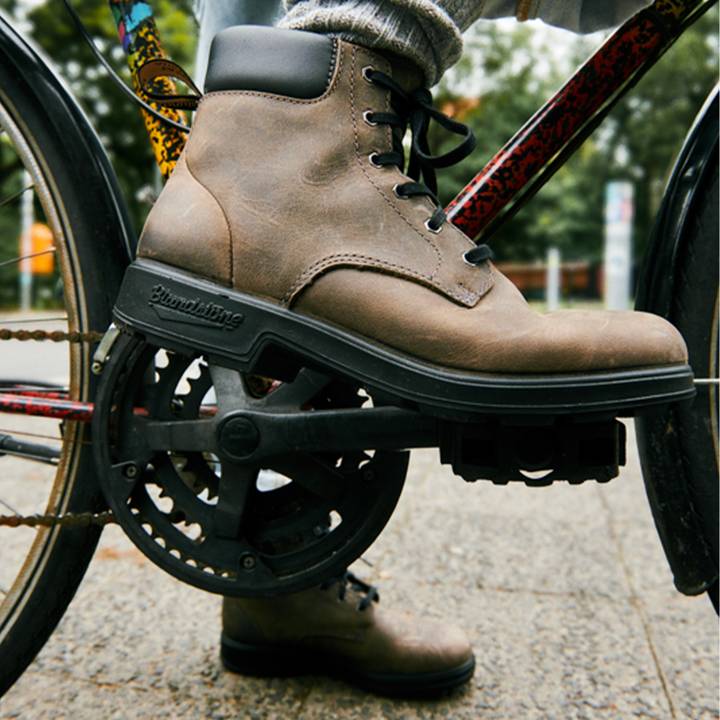 2429 Originals Lace Up - Clay