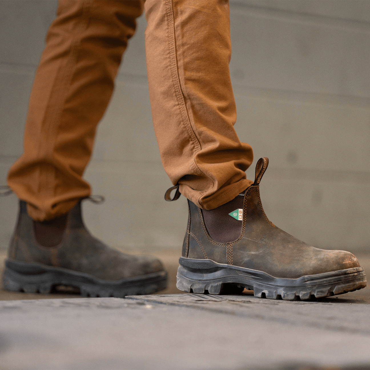 8302 Work & Safety RotoFlex - Rustic Brown
