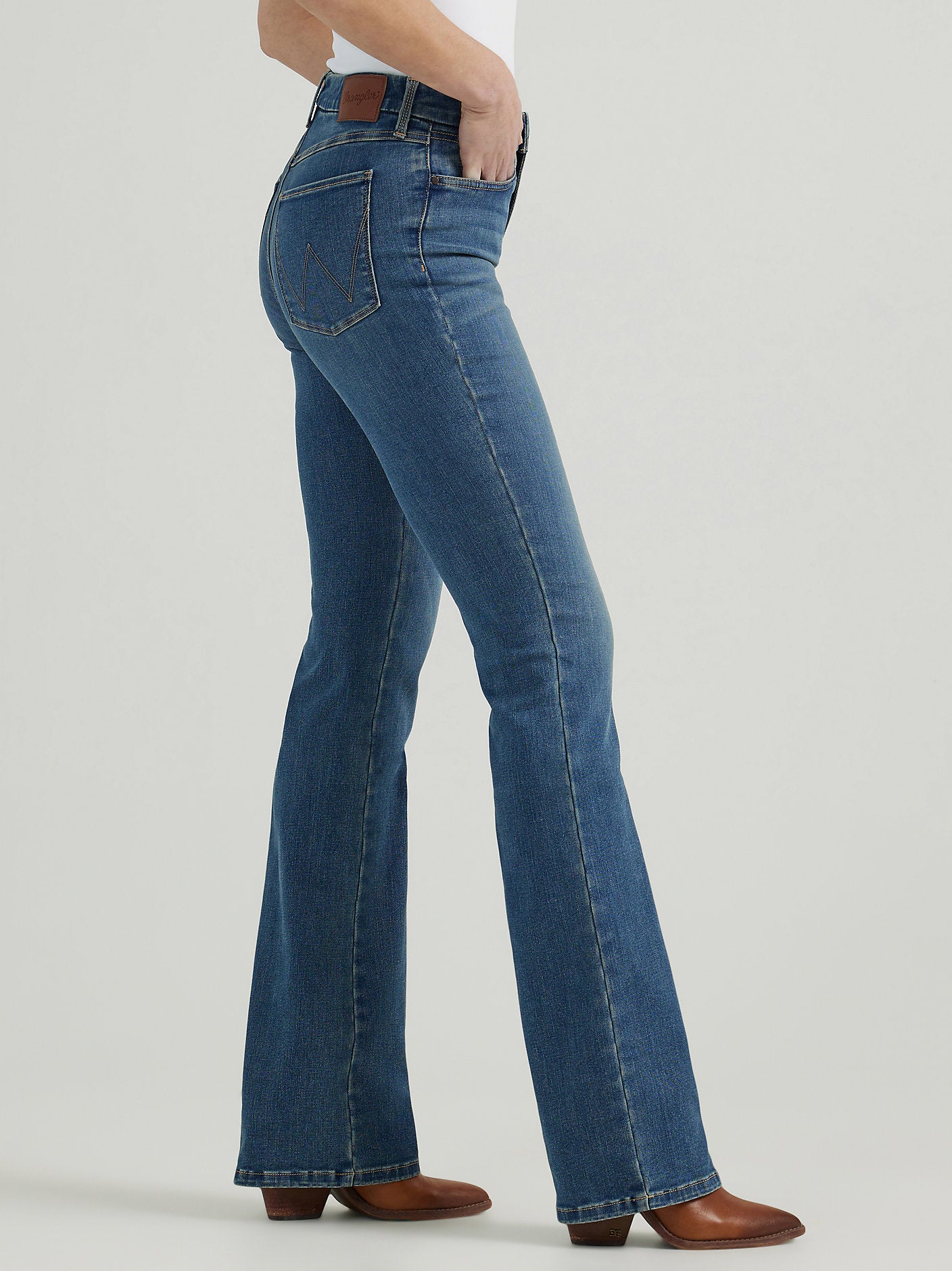 Women's Bespoke High Rise Bootcut Jean