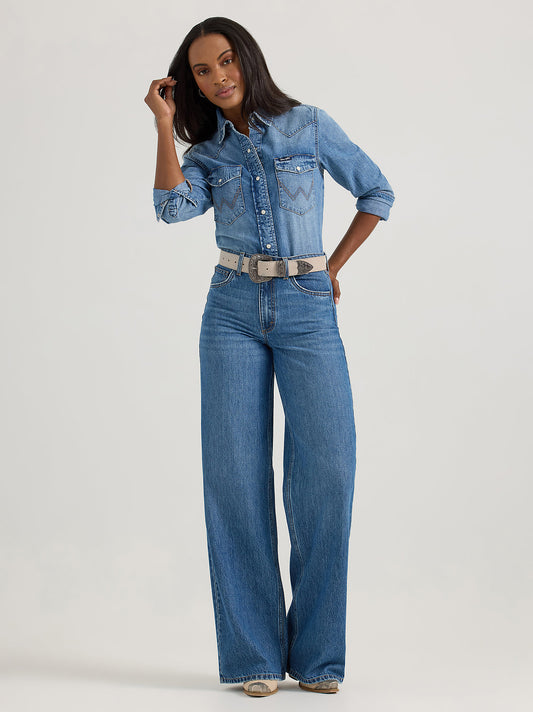 Women's Classic Denim Slim Western Snap Shirt
