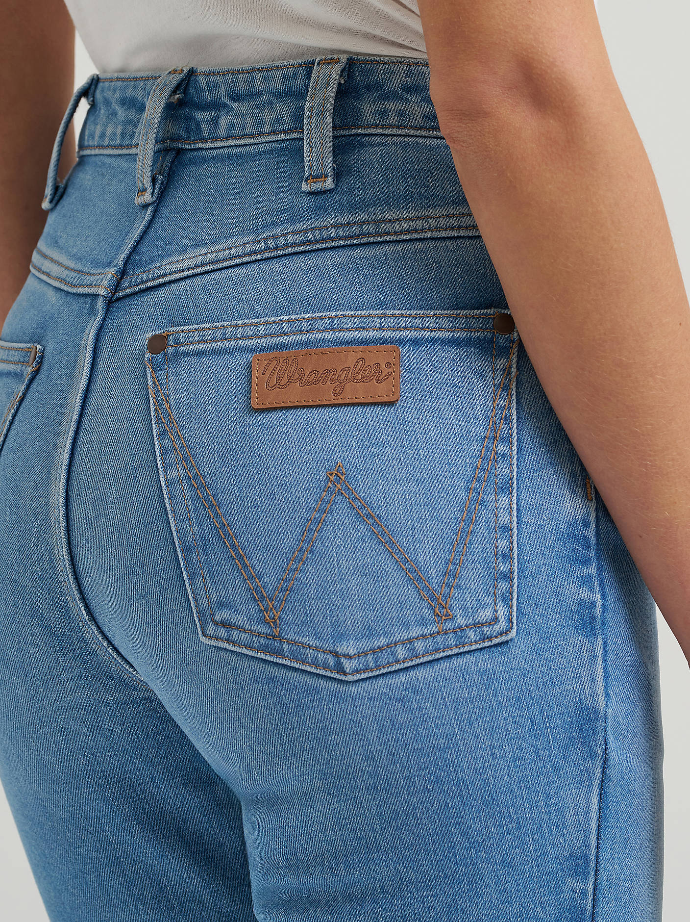 Women's High Rise Rodeo Bootcut Jean