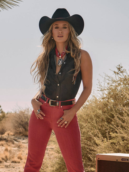 Women's Wrangler x Lainey Wilson Sleeveless Denim Shirt