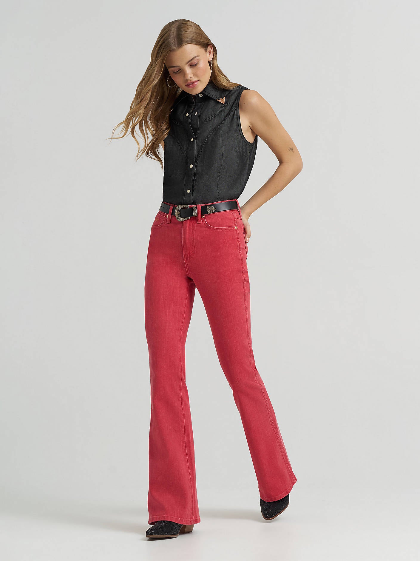 Women's Lainey Wilson Flare Jeans