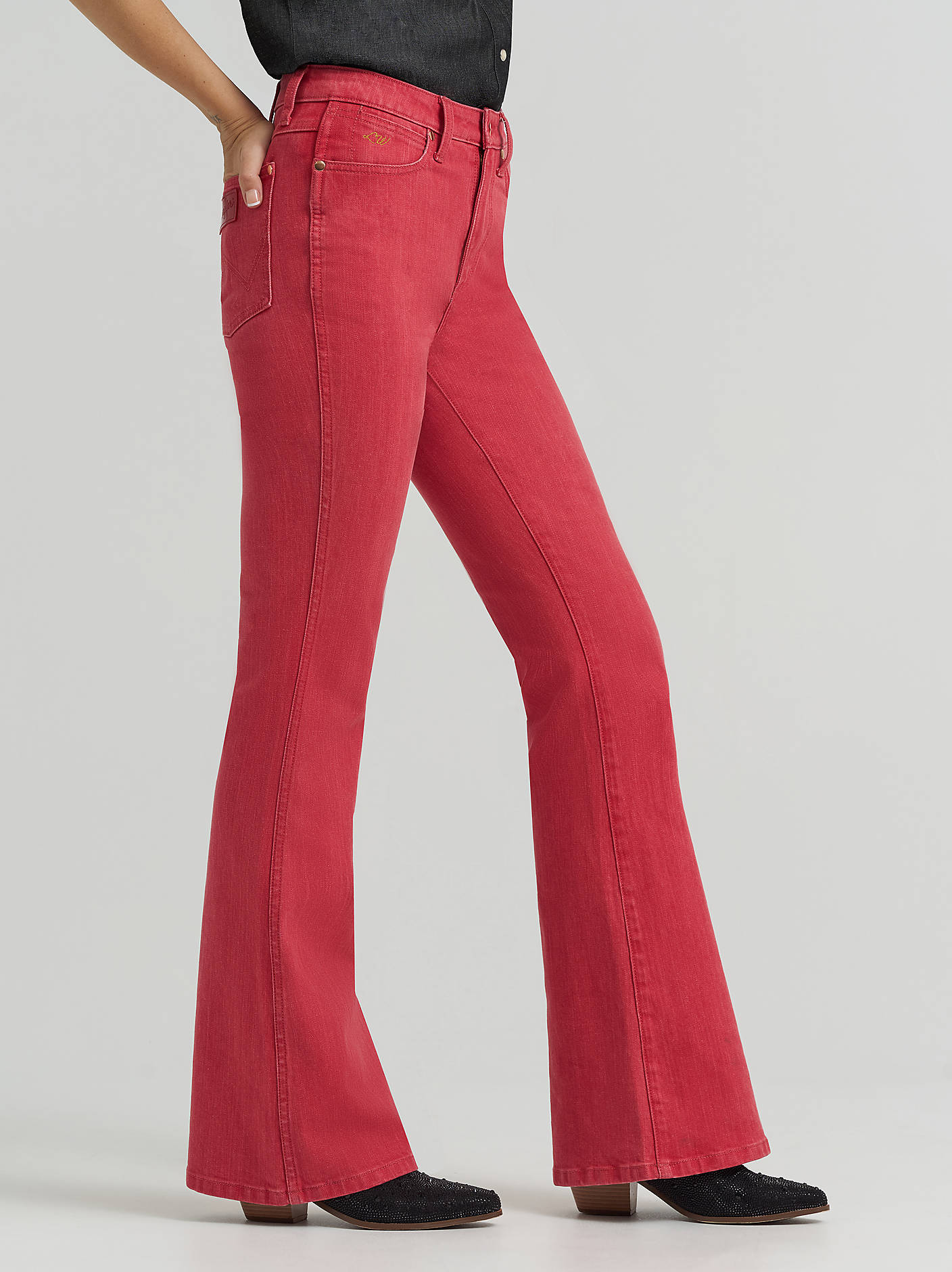 Women's Lainey Wilson Flare Jeans