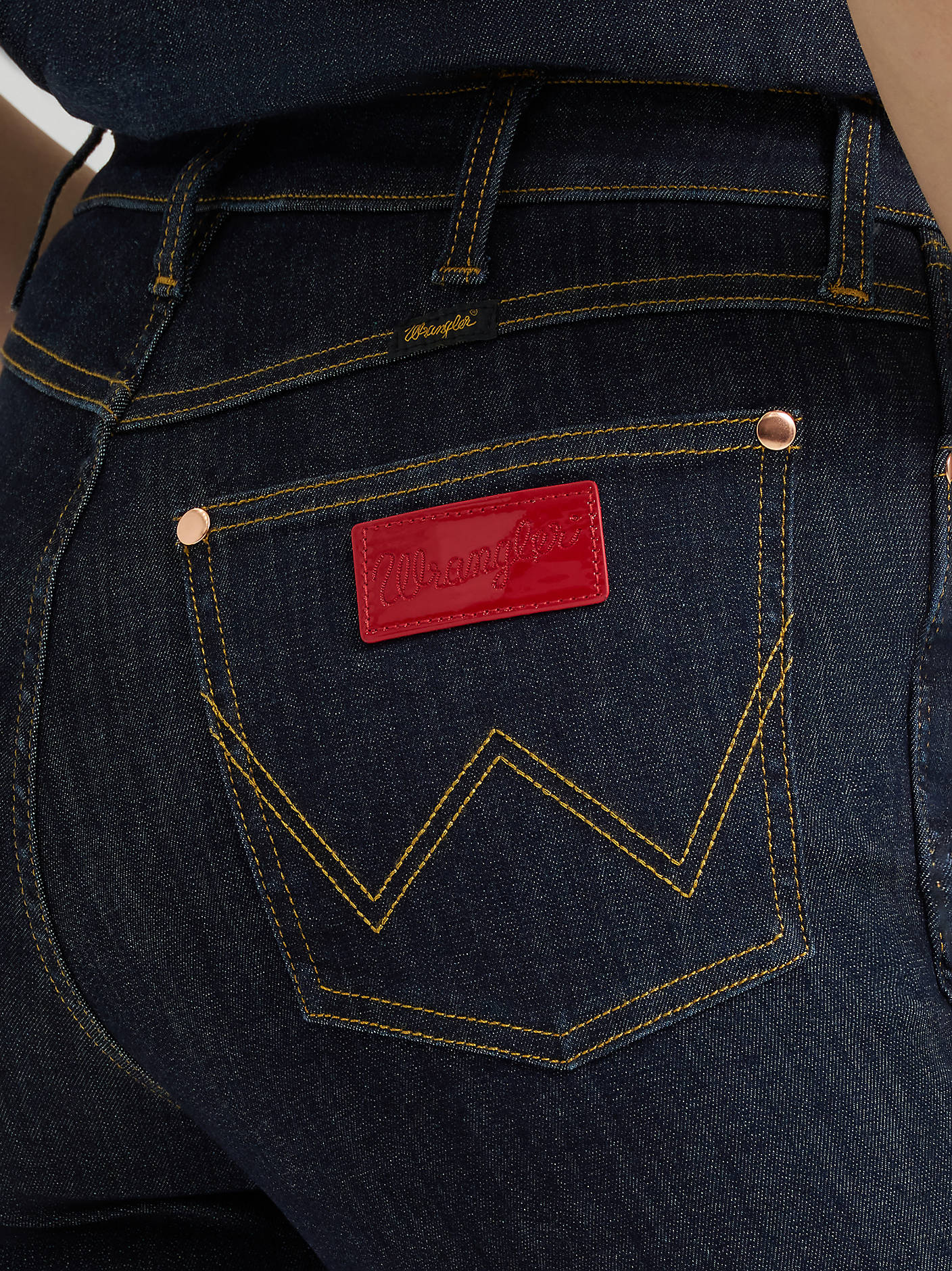 Women's Lainey Wilson Flare Jeans