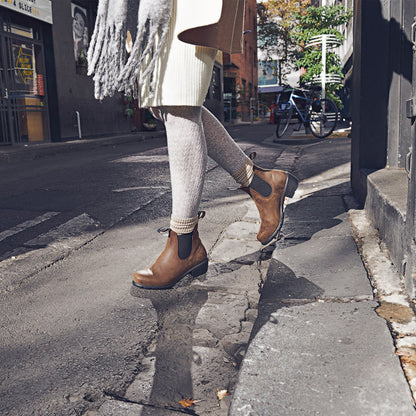 1673 Women's Series Heel - Antique Brown